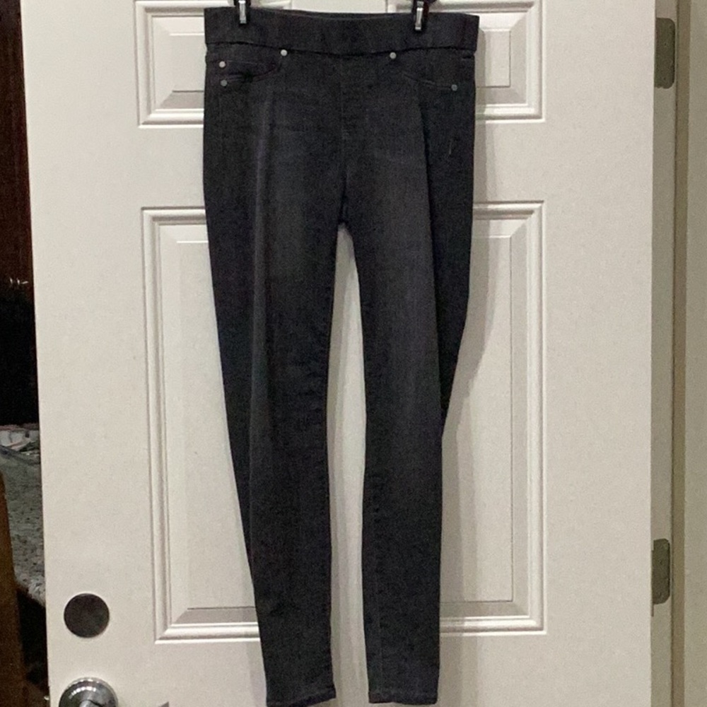 Preowned Liverpool Jeggings Charcoal Grey Denim Leggings Size 8/29 (Item#P030)